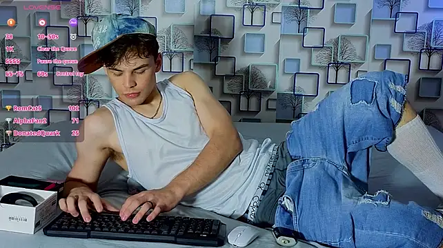 צ'אט XXX בשידור חי של LoganSteel_