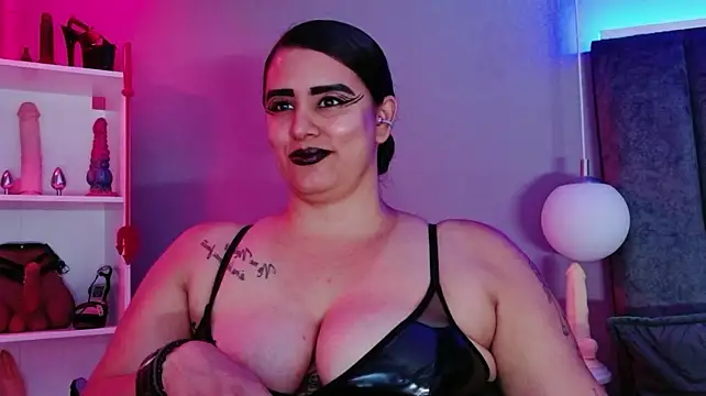 XXX chat uživo modela MariaGaitan
