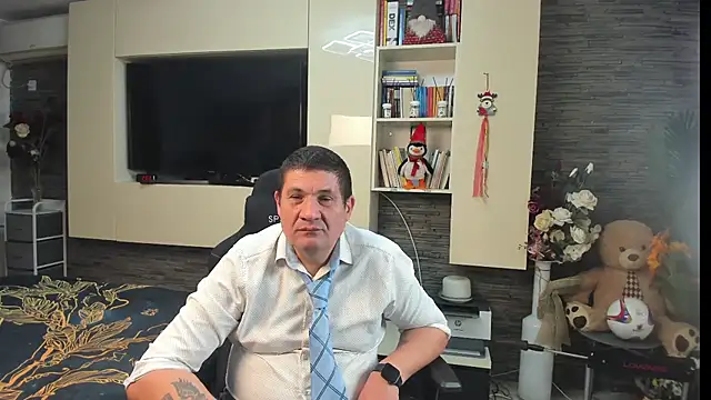 Chat +18 de SpartacusDaddy48 ao vivo