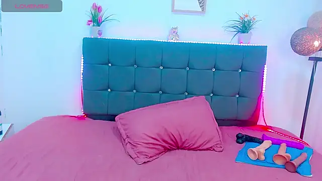 candy_lux_'s Live XXX Chat