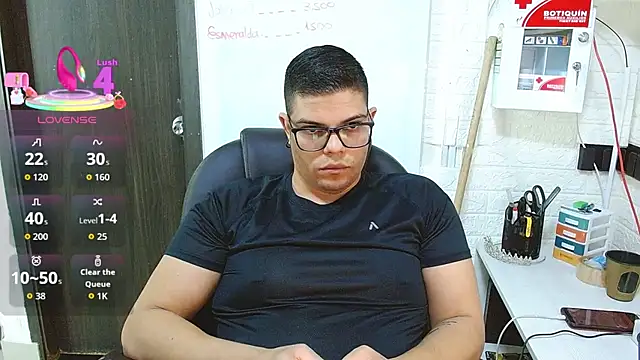Chat XXX en directo de Realjoel01