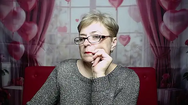 EmiliaGree: онлайн-секс-чат