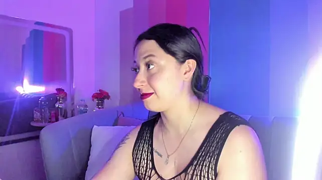 JuliethCruz_ élő XXX-chatje