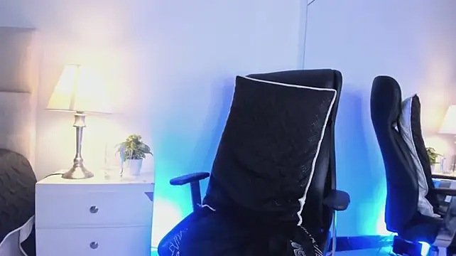 Chriss_Diamondのライ  ブXXXチャット