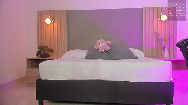 loly_berry's Live XXX Chat