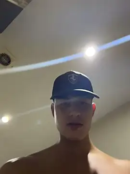 Chatroom XXX en direct de Lander_Cruz