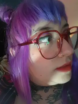 ciindy_ink Adlı Modelin Canlı XXX Sohbeti