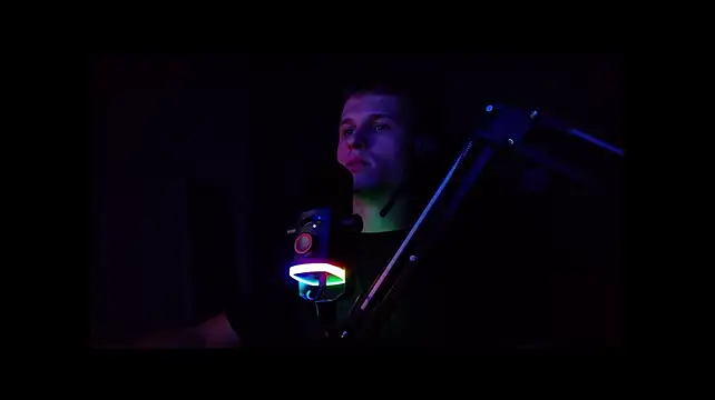 XXX chat uživo modela dennisdillon