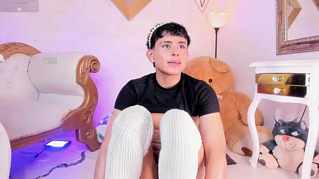 Czat XXX na żywo – HungLatinoFemboy
