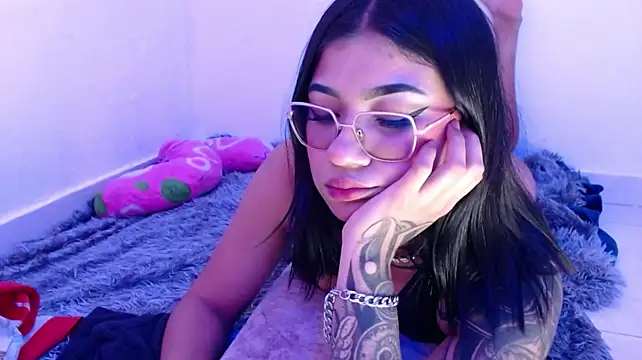 دردشة Dimitra_hells الجنسية المباشرة