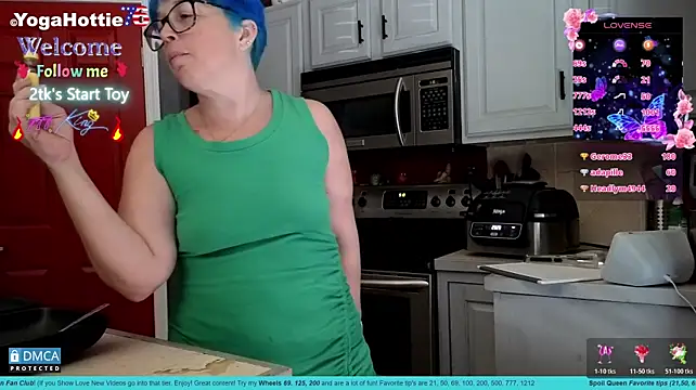 Živý XXX chat YogaHottie76