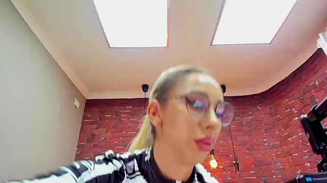 ChristynaRoss Live XXX-Chat