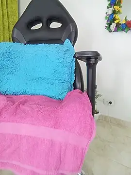 แชท XXX สดของ Elektra_bigcock