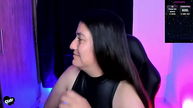 Saskyaa Live XXX-Chat
