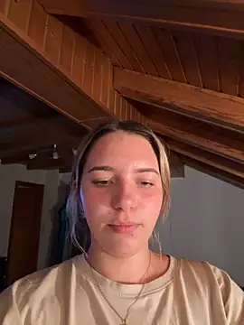 Naomi-Klein Live XXX-Chat