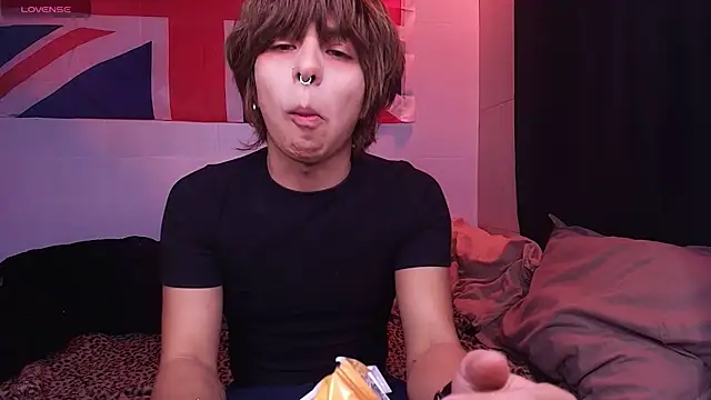 Aronn_44 Chat XXX live