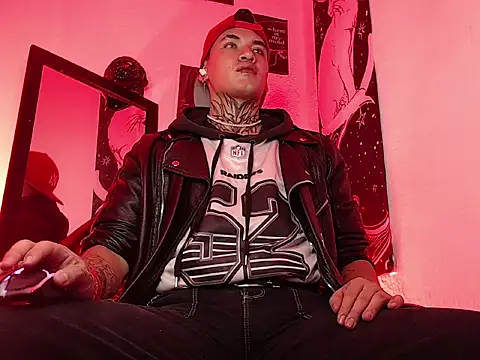 AlecBanne_: онлайн-секс-чат