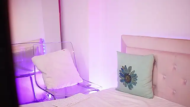 Chat +18 de NaomiLady ao vivo