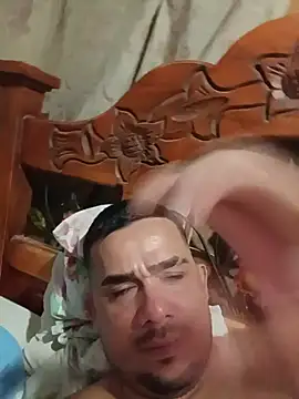 hot_cachondoo élő XXX-chatje