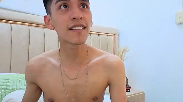 Julian_Carusso Live XXX-chat
