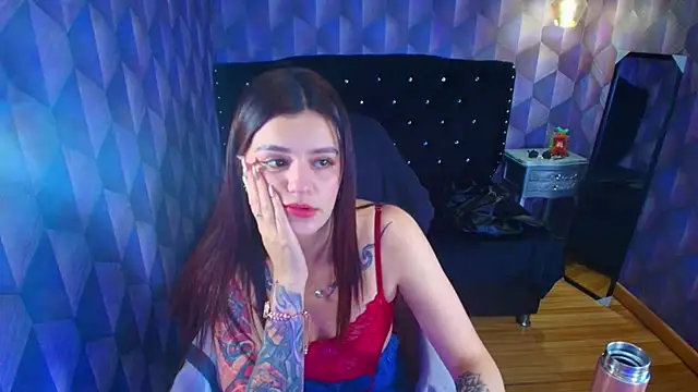LiaHarryis XXX чат на живо