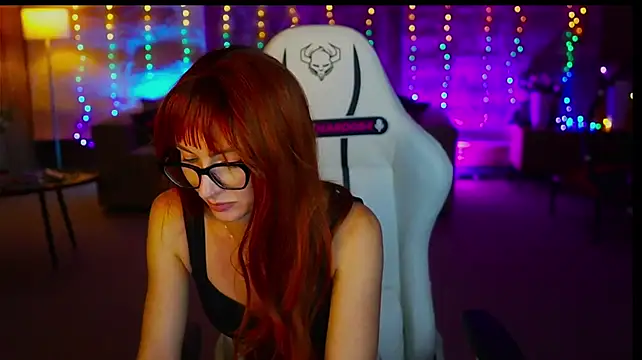Evelyn054's Live XXX Chat