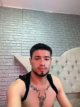 XXX chat uživo modela EdwardRoss_