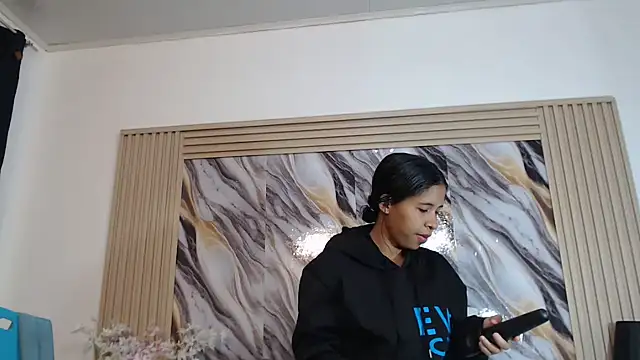 Samantha_Fox69_ Live XXX-Chat
