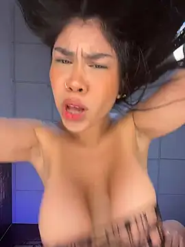 Chat +18 de SmileyBabeXXX ao vivo
