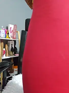 XXX chat uživo modela Shaniko89