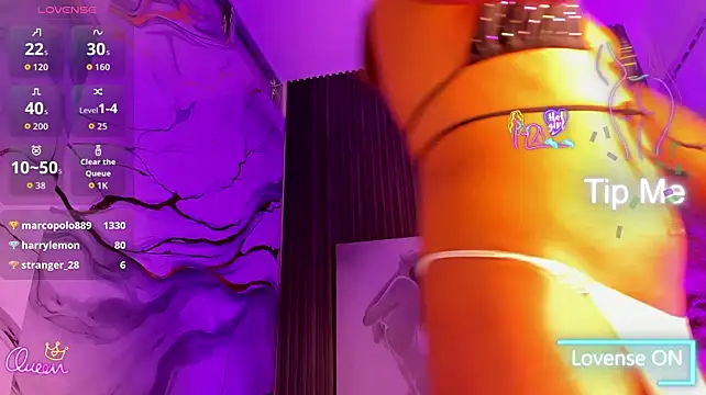 Онлайн чат XXX SelenaRogerss