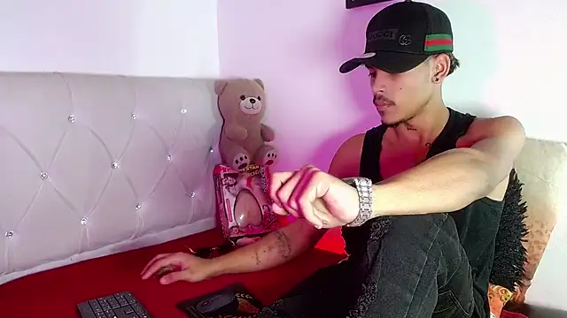 Czat XXX na żywo – Angel_foxc13