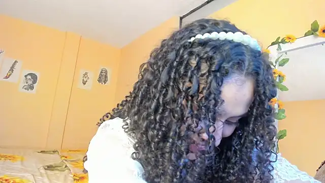 Chat +18 de Keniia_rizz ao vivo