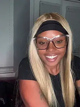 DeyonceXoXo's Live XXX Chat