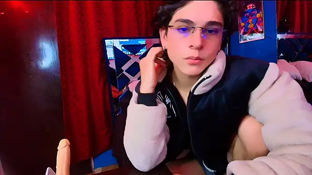 Luke_Howland Live XXX Chat