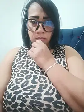 OliviaWilliamm Adlı Modelin Canlı XXX Sohbeti