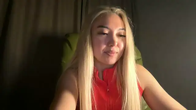 Cirelia Adlı Modelin Canlı XXX Sohbeti