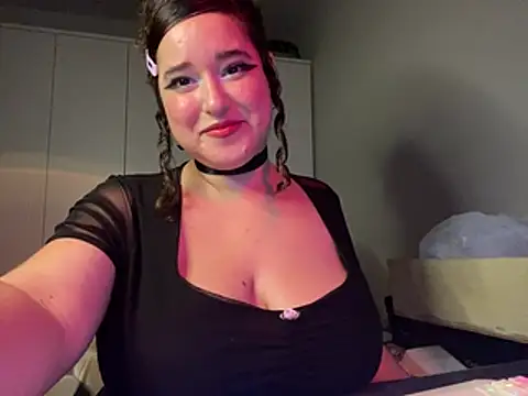 Chat +18 de helloeviesz ao vivo