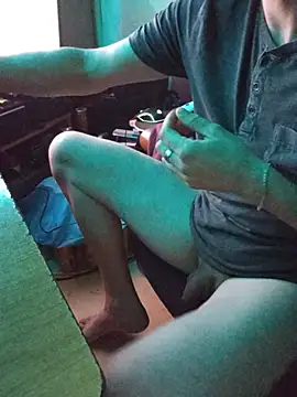 XXX chat uživo modela Martynew
