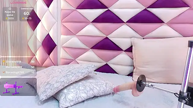 samirths_boy_ élő XXX-chatje