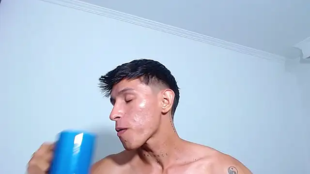 rowanbig live XXX chat