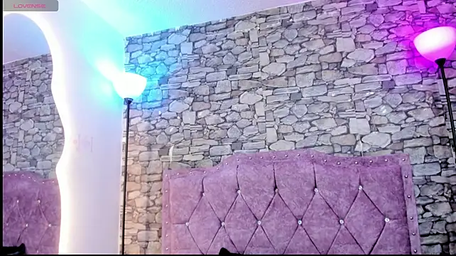 Chat XXX en directo de aimi_ji-a