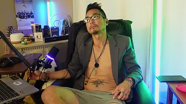 Chat XXX en directo de Ghost11_11