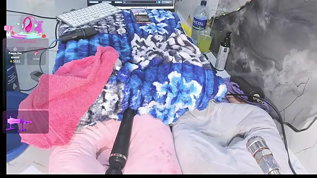Pauliny23sex 即時 XXX 聊天