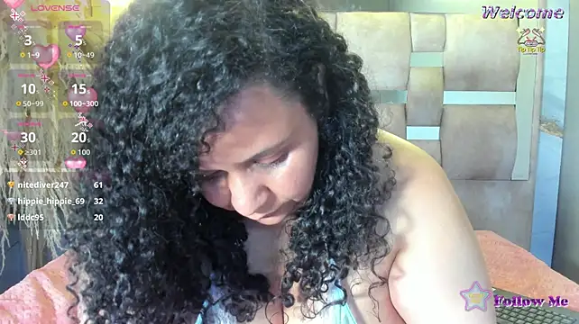 Chatroom XXX en direct de Danielaa_a