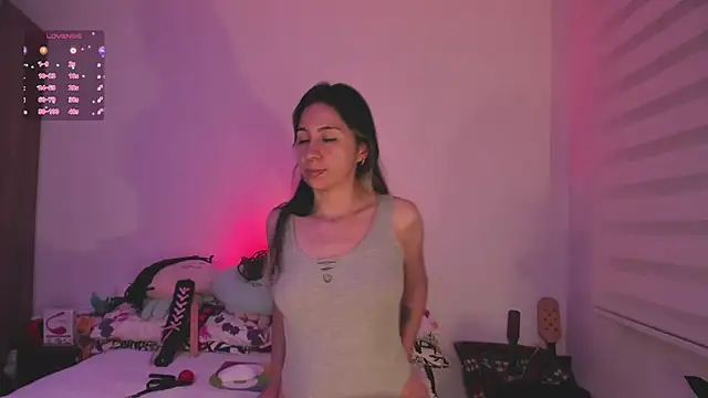 Show modela K2xxKrawl na web-kameri