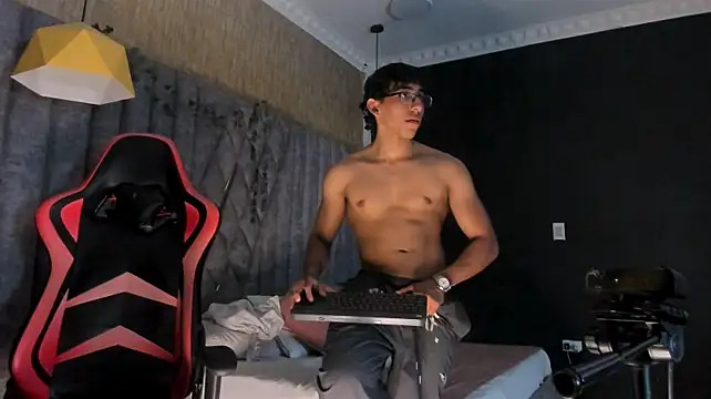 XXX chat uživo modela JuliaanRoss