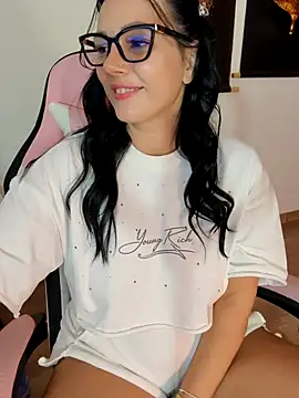 ReiyaRey's Live XXX Chat