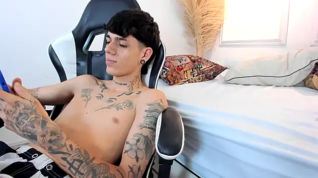 Živý XXX chat Tommy_valverde
