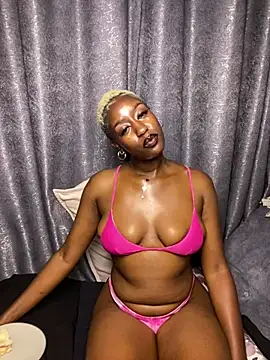 ZolaAmaya Adlı Modelin Canlı XXX Sohbeti